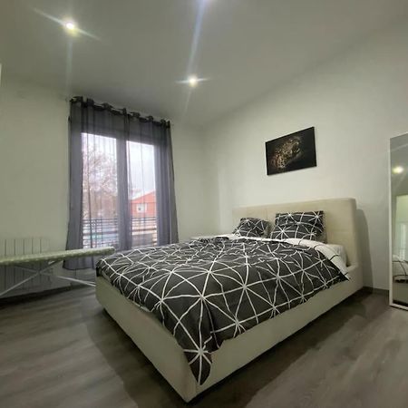 Le Confort D'Un Appartement Schiltigheim Exteriör bild
